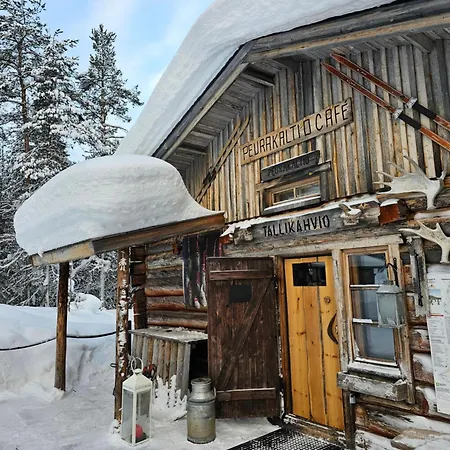 Peurakaltio Arctic Retreat *