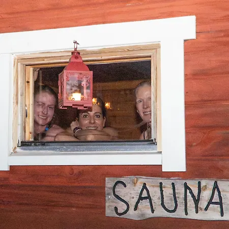 Peurakaltio Arctic Retreat * 穆奥尼奥