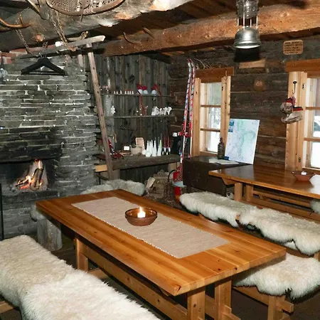 Peurakaltio Arctic Retreat *