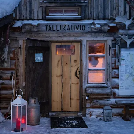 Peurakaltio Arctic Retreat Muonio